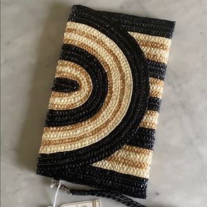 Mud Pie Straw Clutch